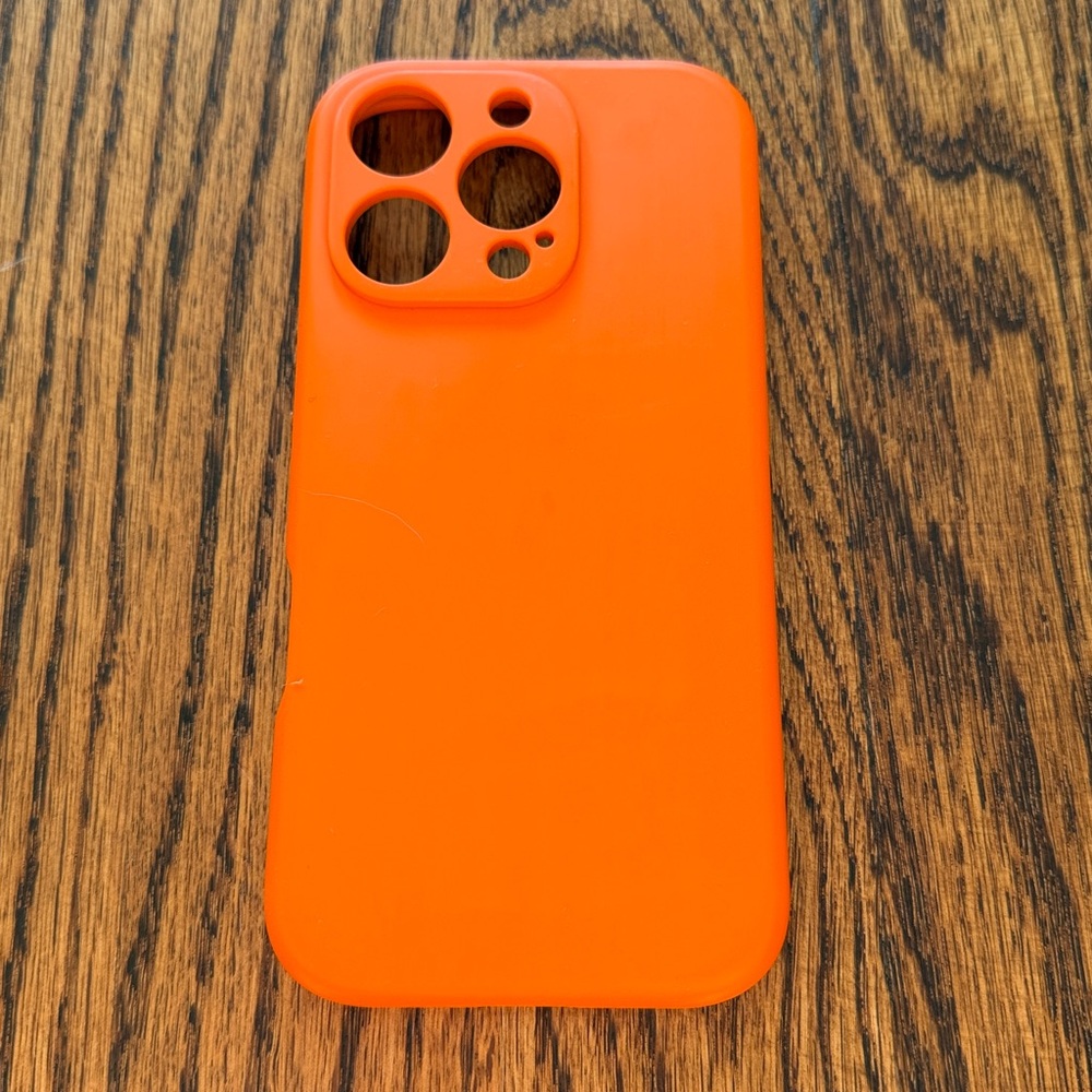 Amazon SuydanBox Neon Orange Silicone MagSafe Phone Case for IPhone 16Pro